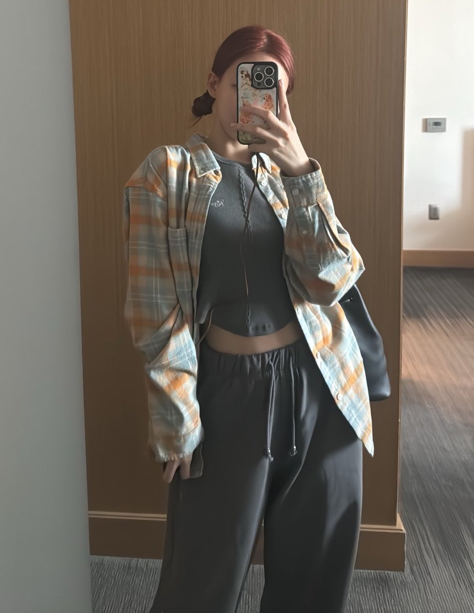 imnayeonarchive's tweet photo. NAYEON https://t.co/gapGtpaqBs
