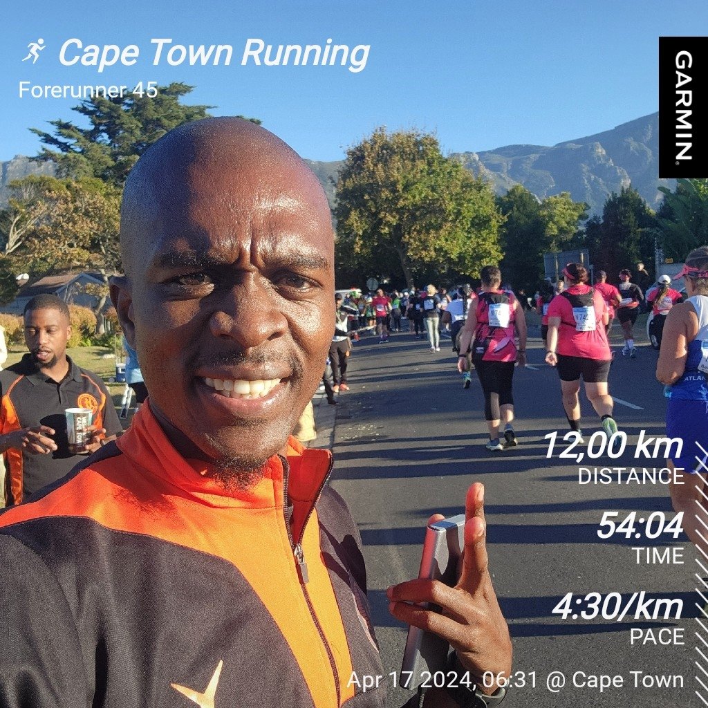 Coach said easy (05:00/km), but mgowo pushed me. Akukho lula guys, but we smile and soldier on. 

Sekunjalo! Comrades Marathon training. Every hill counts. 

#TsepisoRunsComrades 
#GugulethuAC 
#RunWithTsepiso #RunningWithTumiSole 
#InSaneSquad #TrainInSaneOrRemainTheSame