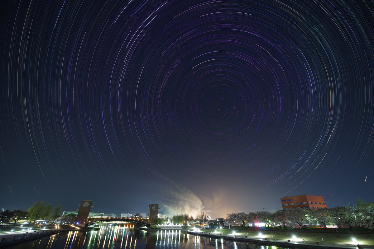 synb's tweet image. 北極星は点で写ると思ってた。 #富岩運河環水公園 #北極星 #polaris #pentaxk1mkii #pentax_dfa1530
