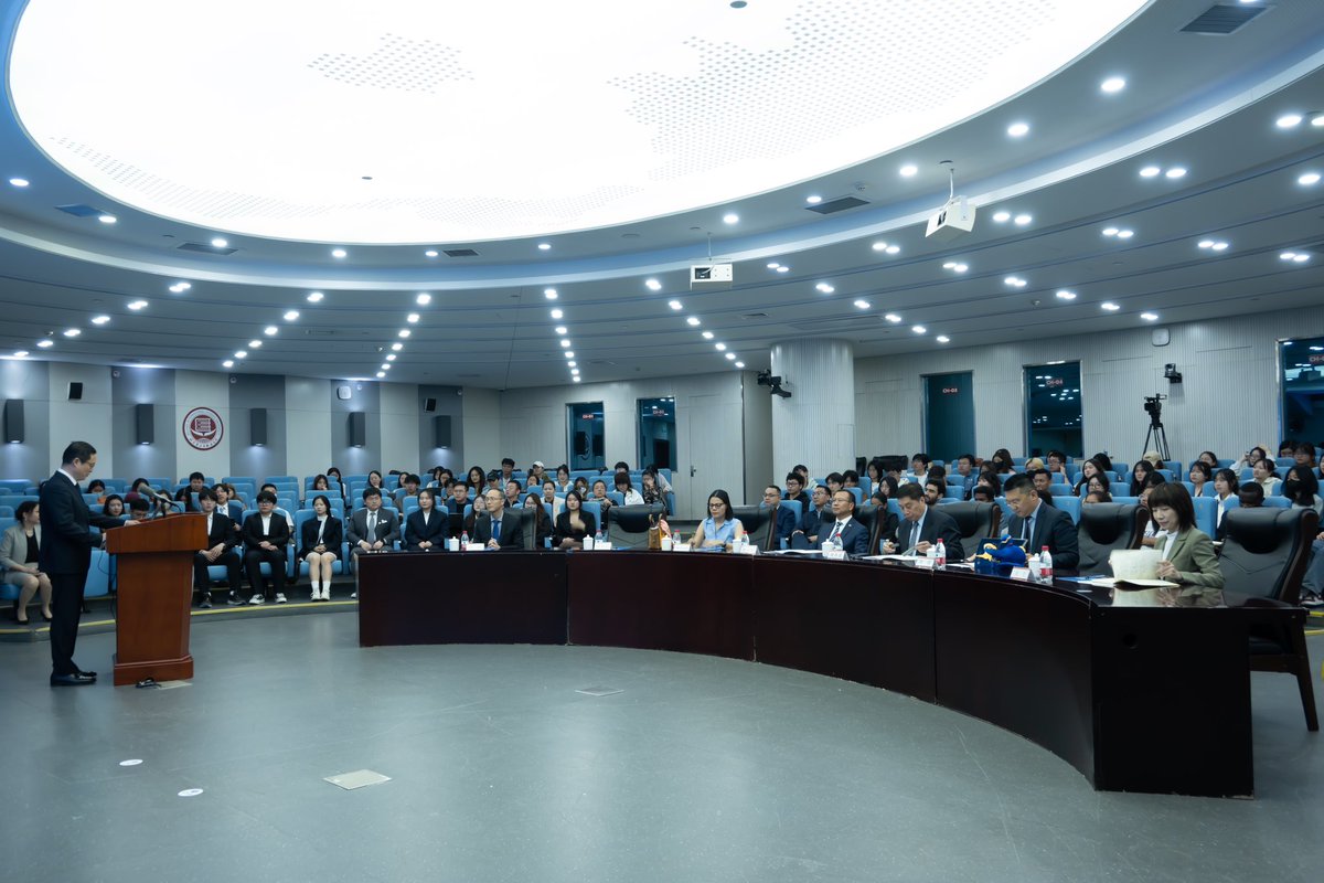 ."Back to the university. The place where I feel like heaven, creativity comes to my mind. In times of #artificialintelligence &amp; strong investments in #tourism, I exchanged with chinese students why more than ever transparency, loyalty, purpose and ethics are crucial to succeed"