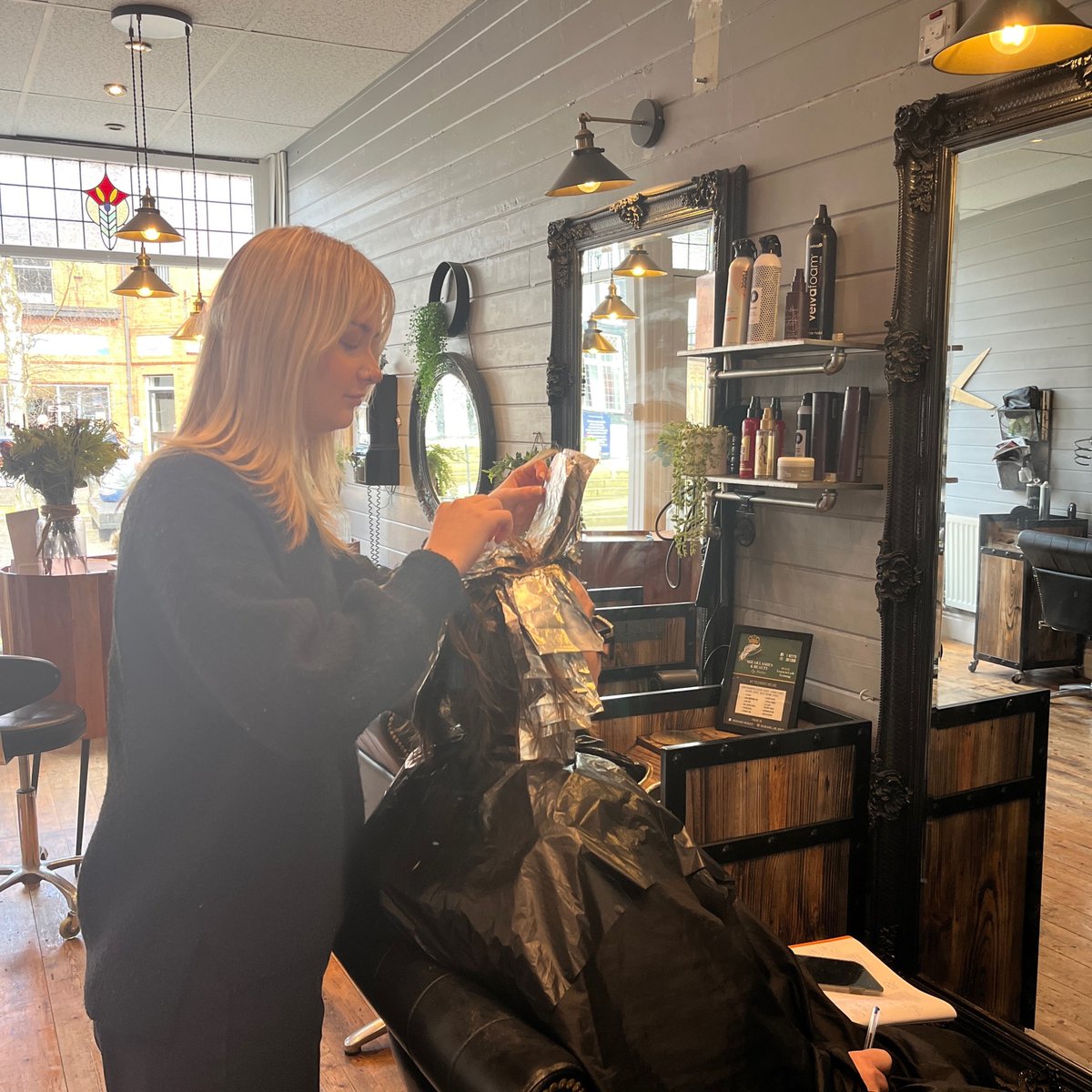 Whether you're looking for a drastic change or just need a tidy-up, Phase 1 Hair Boutique will make you feel fabulous! After all, who doesn't love a good pampering session? 💆‍♀️ Book your appointment on +44 1606 44688 #Northwich