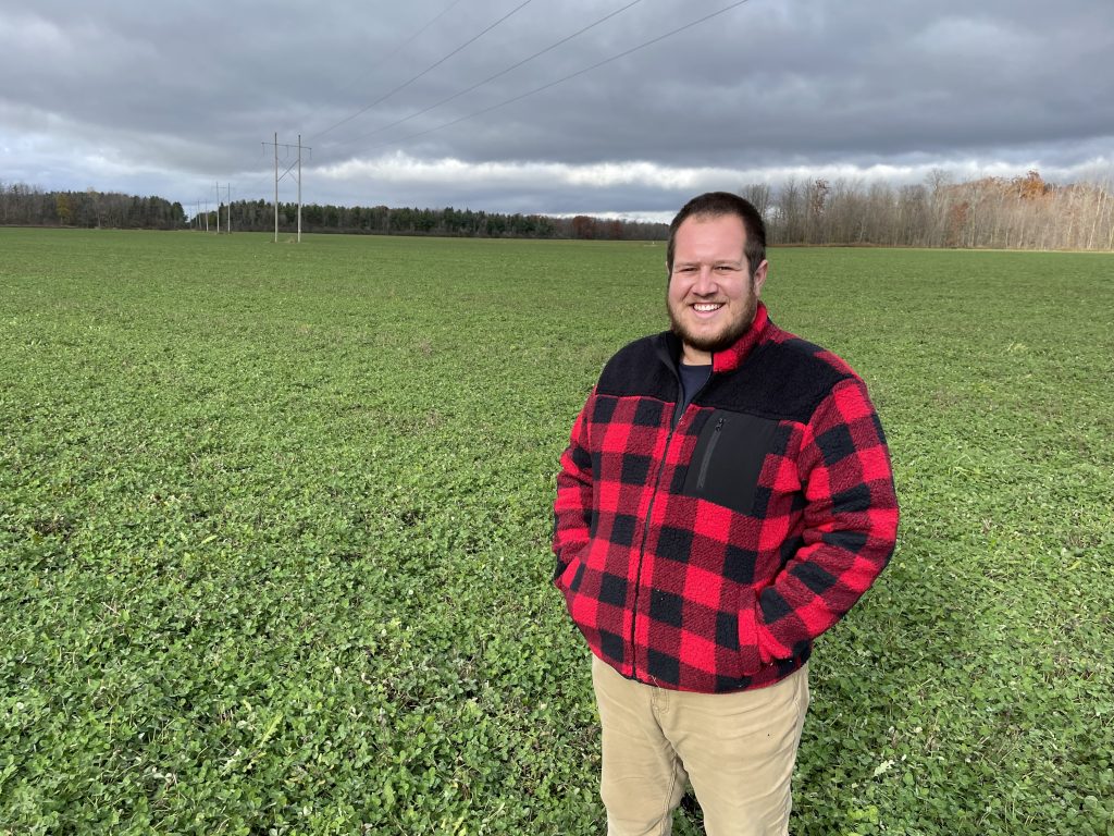 Check out some tips for terminating #covercrops in our latest #FarmingForward episode w/ Brett Israel, of 3Gen Organics! #cdnag #ontag #westcdnag ow.ly/aJeg50RhFyH