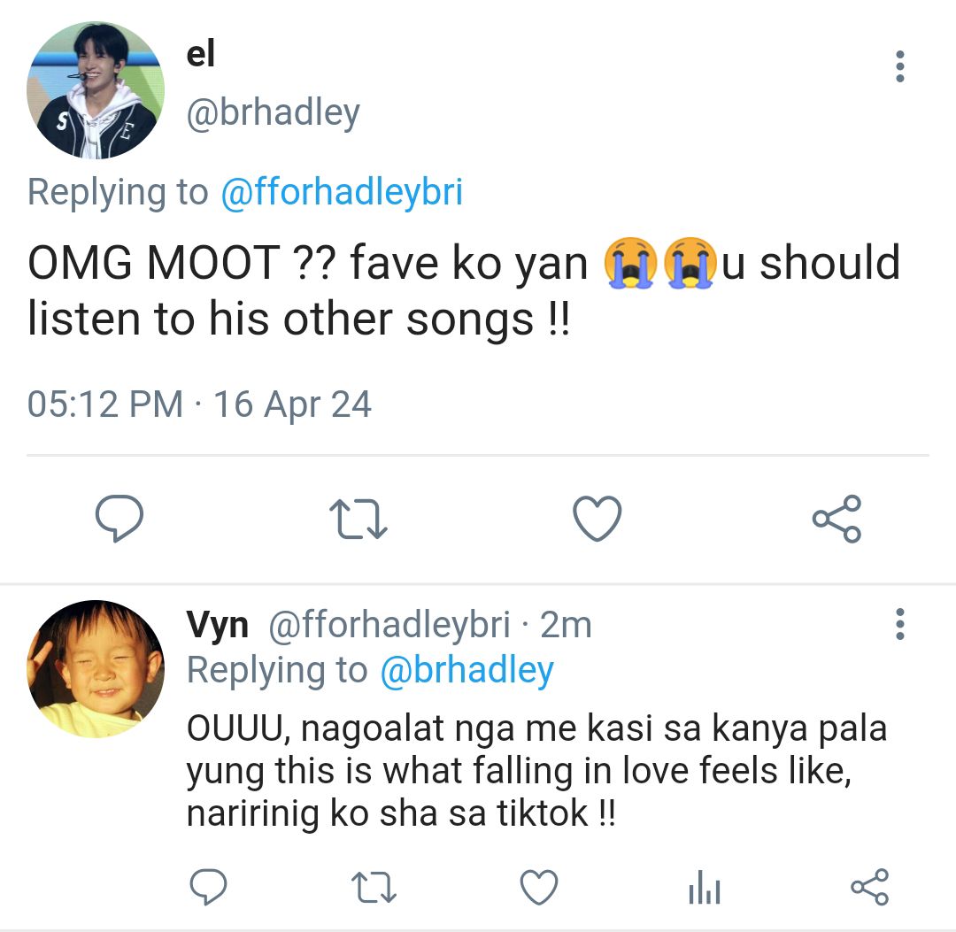 _sunshinekim's tweet photo. a #heesun au 

          wherein music enthusiast Sevyn (sn) likes to post a song recommendation and his idol Hadley (hs) happens to cover it, accidentally (?)
 
1/5 https://t.co/rBPH94pk7y