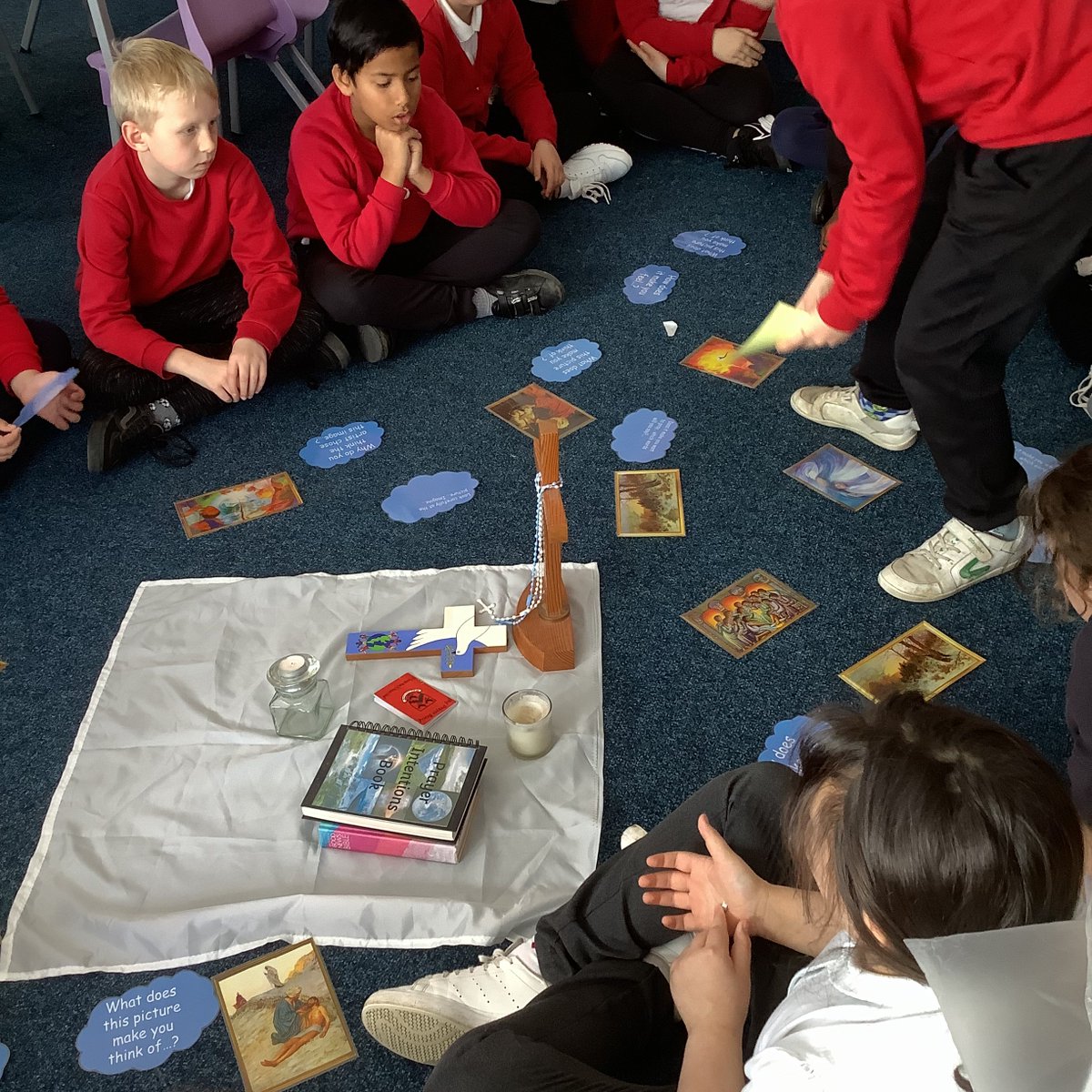 Year5STM1's tweet photo. @STM_Hull We used an art reflection for our class liturgy today. We held a discussion with all of our responses! https://t.co/Mc2Uelmf7W