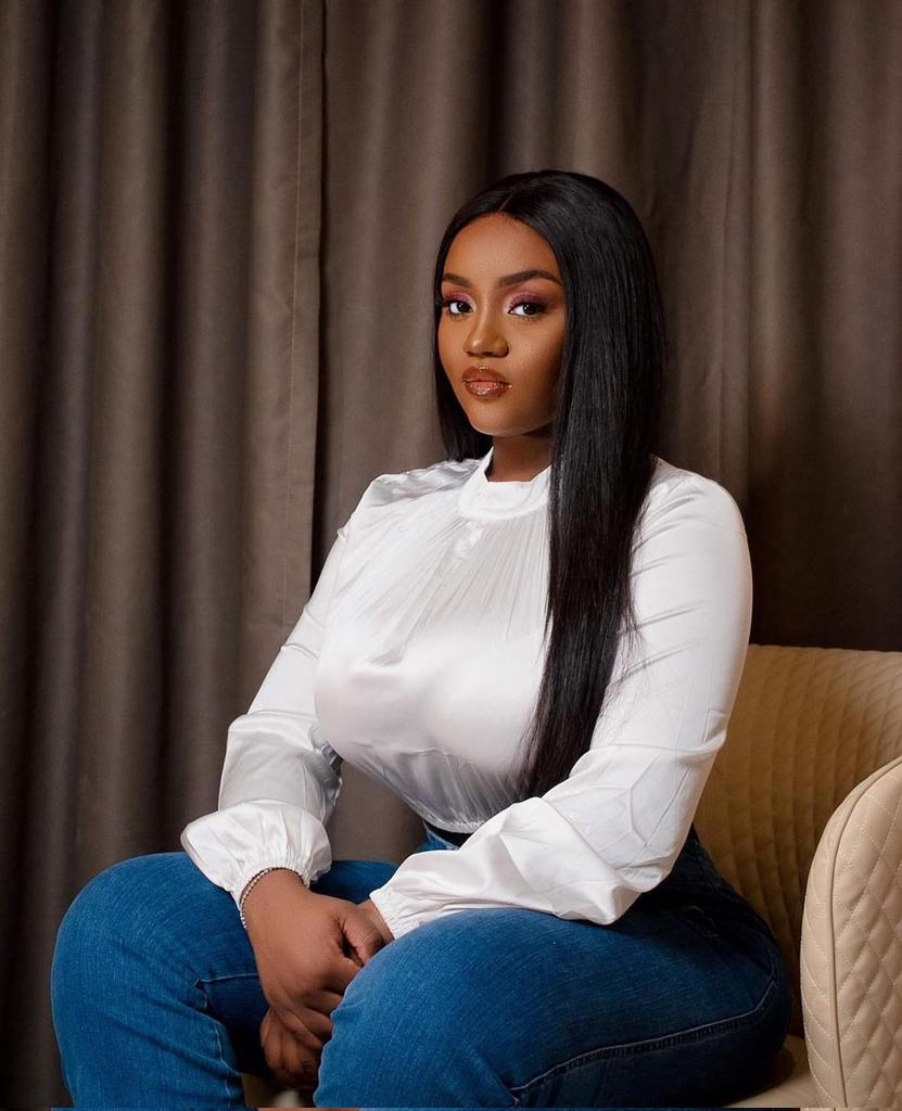 In addy Lolo de baddest <a href="/thecheffchi/">ChefChi🧑🏾‍🍳</a>,<a href="/davido/">Davido</a>. Many more years to celebrate 🥂 in good health and extremely grace 🙏💐🙏. We love you OBO wifey the 30b  gang madam