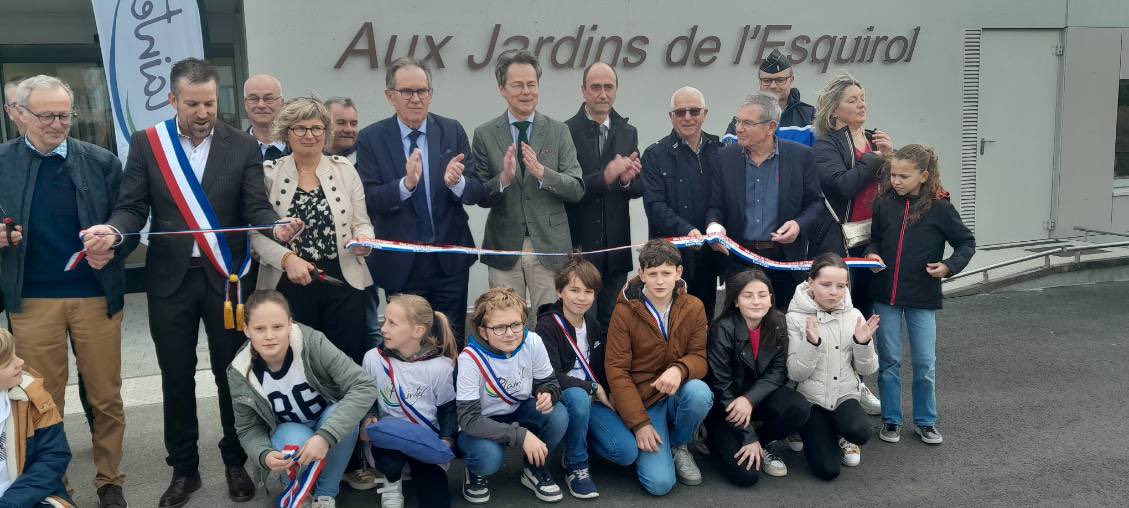 Deux WE d’inauguration.Plaisir d’être à Plaintel aux côtés du Maire Vincent Alleno pour inaugurer l’accueil périscolaire Ravi également d’être avec mon ancienne VP au CD des @cotesdarmor22 MM Michel Maire de @SCLG22380 St Cast pour inaugurer le Complexe Sportif «Yves du Manoir »