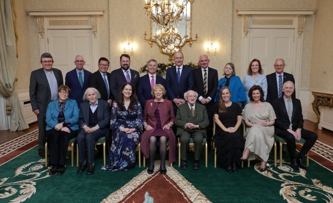 The Presidential Distinguished Service Awards for the Irish Abroad recognises service given to 🇮🇪 or to our communities abroad by those who live overseas. The 2024 process is now open, with nominations closing Friday 10 May. Find out more 🔗👇 ireland.ie/en/irish-diasp…