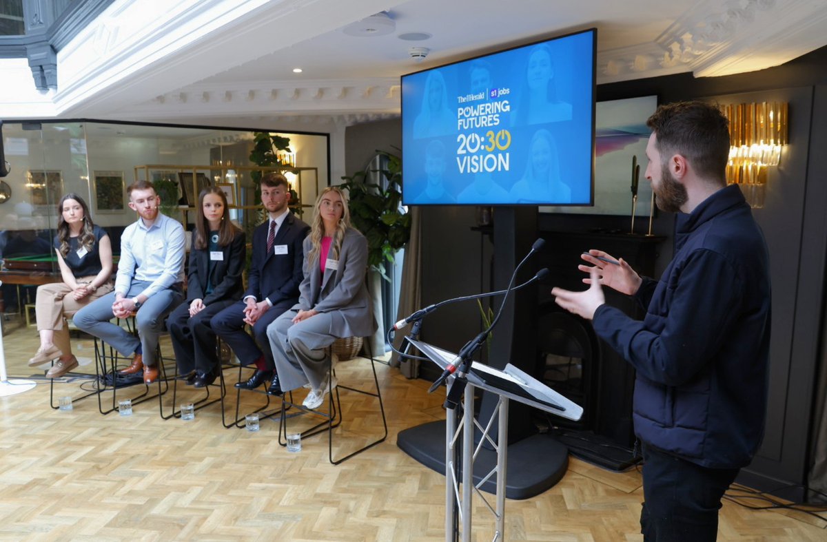 The importance of businesses engaging with schools - in their LOCAL communities - is now under discussion. 
Not every school leaver wants to move away from home,  our audience hears. #2030vision