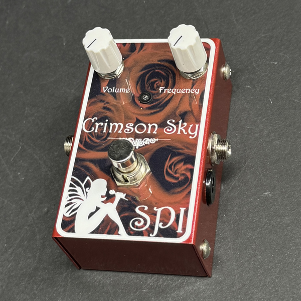 中古1点もの🎸 #ad SOUL POWER INSTRUMENTS / CRIMSONSKY a.r10.to/h5QuJg わたしのバンドリ内最推しロゼリアのリサ姉のエフェクターがギャル割で入荷です⸜( ´ ꒳ ` )⸝♡︎ バッキバキのスラップサウンドを手軽に作れる優れもののフィルター＆ブースターです✨