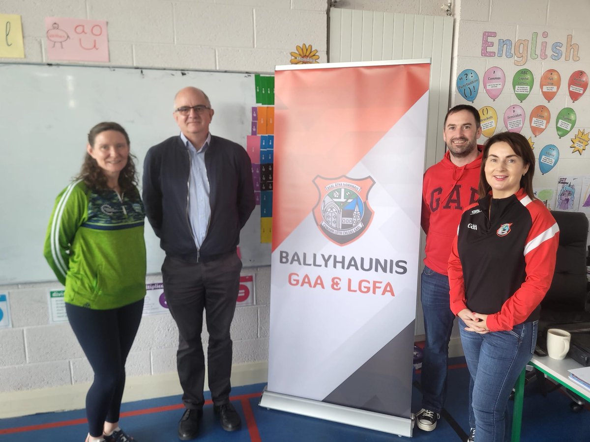 Internet Safety and Cyberbullying talk in Scoil Iosa Get all the latest news on the Ballyhaunis GAA app member.clubspot.app/club/ballyhaun…