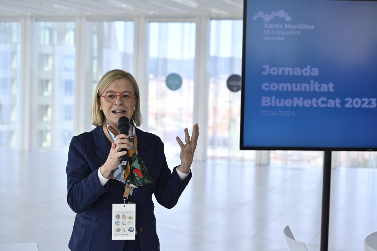 bluenetcat's tweet photo. 📍 Ja hem començat! Avui celebrem la trobada anual de membres de la Xarxa a Barcelona #BlueThinkers 🌊

@Lourdesreig, directora, i @pabloboumira, promotor de #BlueNetCat, han obert la jornada explicant d'on venim i cap on anem. 

#BlauTech4Future #BlueEconomy #EconomiaBlava https://t.co/hW1Ae6J71t