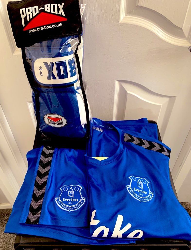 My Boxing training kit I’m enjoying in this year 2024 @TonyBellew @Everton_Extra @Everton @LivEchoEFC @TheEvertonEnd