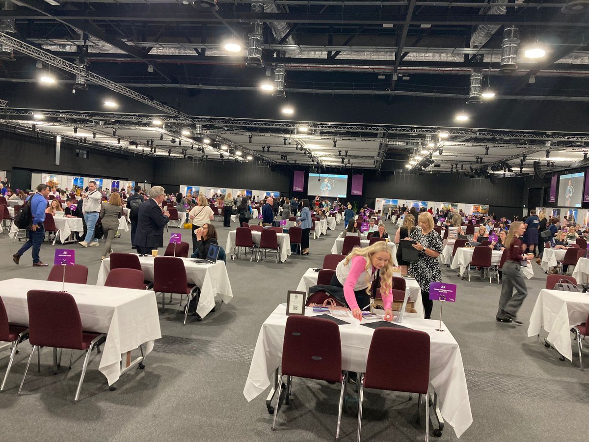 If you're at <a href="/VisitScotland/">VisitScotland</a> Connect this week, say hi to our Scotland Business Dev Manager <a href="/karenjacques01/">Karen Jacques</a>  for insights on how we can support your #inboundtourism business &amp; catch our CEO <a href="/josscroft/">Joss Croft OBE - 杨博路</a> in a roundtable discussion with tourism leaders.