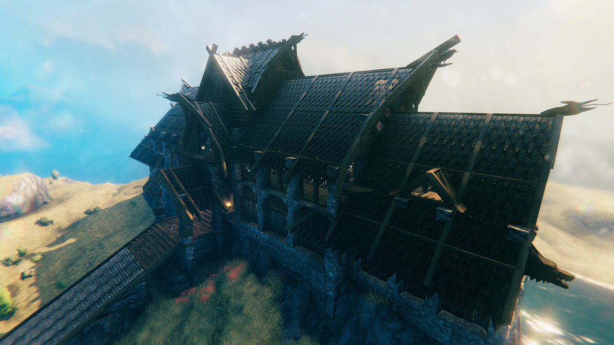 orc_wood's tweet photo. @RobinEyreArt @Valheimgame Not that unique I suppose but two of my favorites. The first being one my Wife and I built together and the second I was trying a fortress type longhouse. https://t.co/BlQXv2Itls