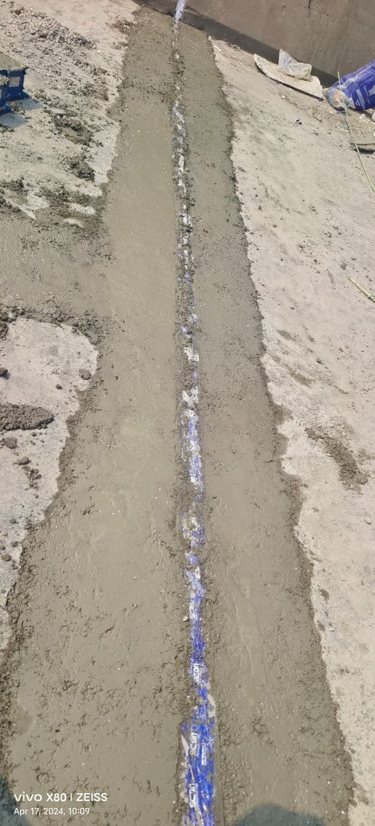 QueenofThane's tweet photo. This road repairing was the reason of Majiwada flyover shut down that paralyzed the entire Thane City Traffic. No planning at all, in which time, days the shut down should be. Total mess.
#thane #mumbai https://t.co/VCWDv6E5XJ