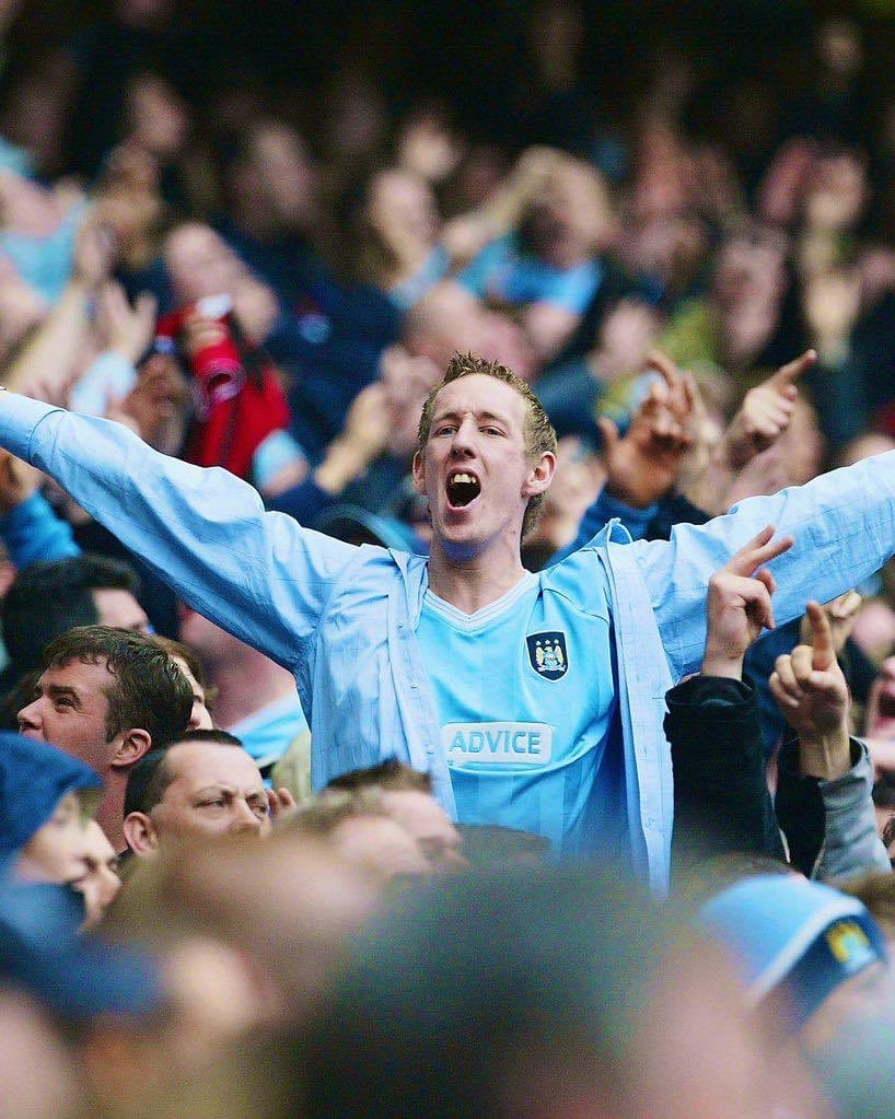 CameronMeadwell's tweet photo. @petercrouch from 2004 is a secret blue https://t.co/B4z5XKnutP