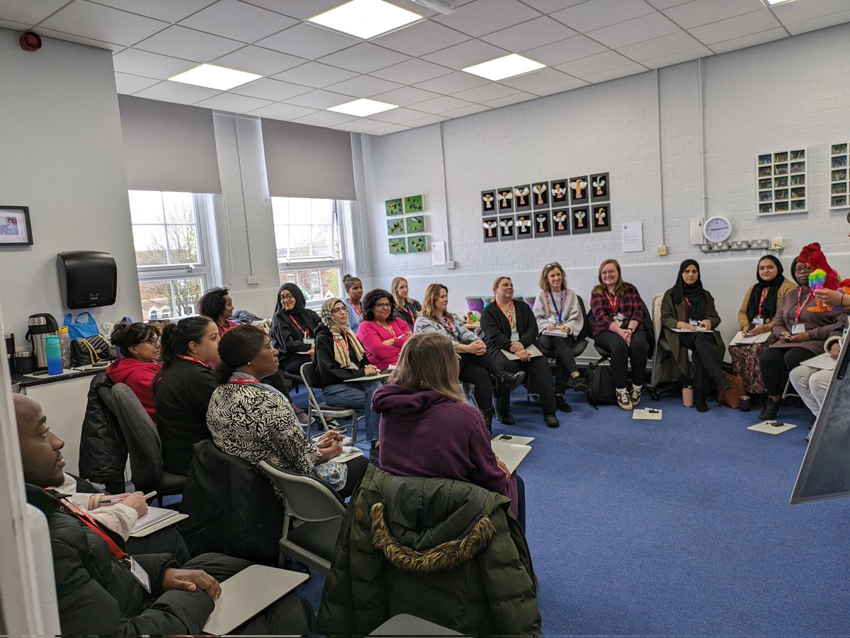 Attention Autism course by Gina Davies Centre and organised by the Aston & Nechells DLP project. A huge turn out and thank you to @NechellsAcademy for hosting #DLP #Birmingham #SEN #SEND #supportingschools #nechells