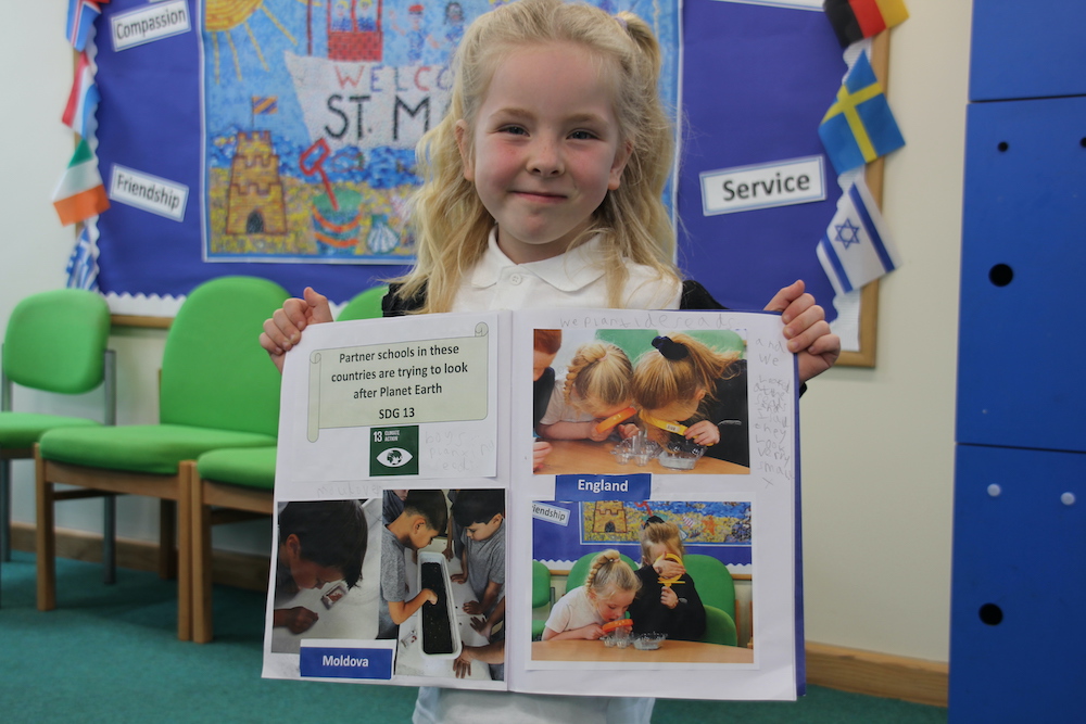 MarysCep's tweet image. @MarysCep we have been planting seeds like our partner @HeritagePrimary in Moldova. Part of our work for #SDG 13. We recycled egg boxes made from plastic waste in the sea to plant our seeds, like a mini propagator @Schools_British @GSchoolAlliance @EcoSchools @fethyletaief