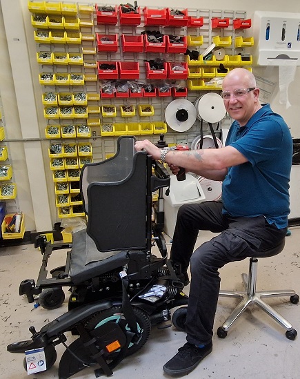 When it comes to teamwork, a skilled Swansea Bay team and their service users are sitting pretty – quite literally. Our Rehabilitation Engineering Unit (REU) workshop crew has won praise for its work. Read the story here sbuhb.nhs.wales/news/swansea-b…