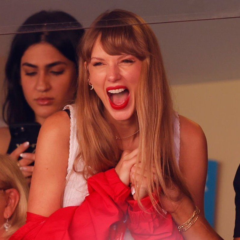 The Swift Society tweet media