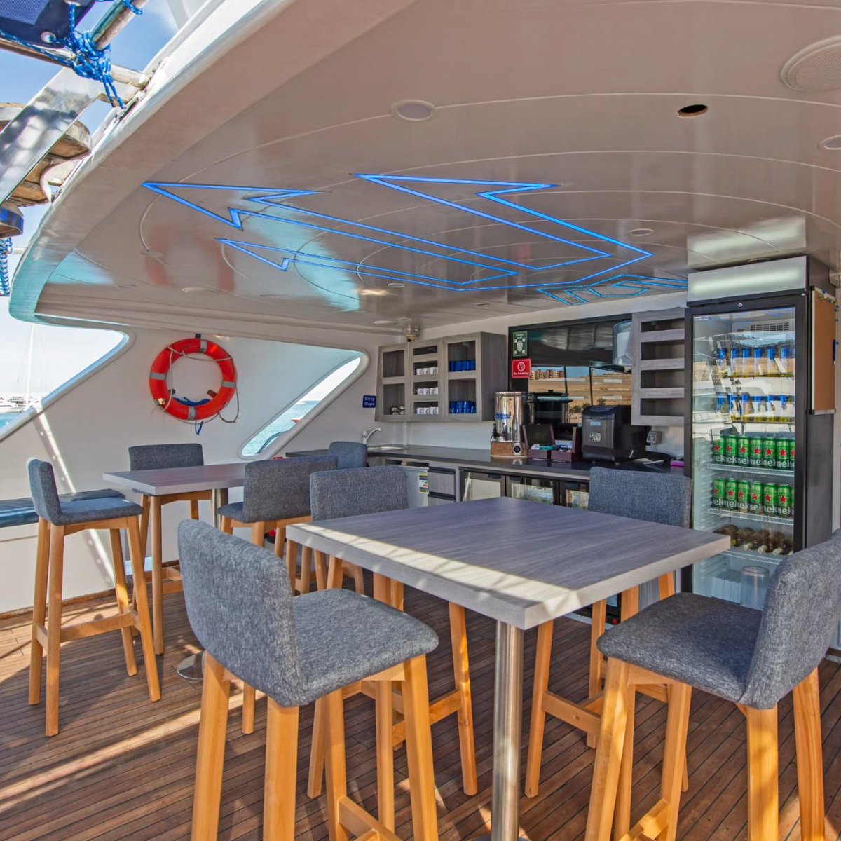 Excited to showcase our versatility! Our recent collaboration with a company resulted in sleek dining and bar sets and coffee tables for a boat. At INDAHOUSE, we thrive on partnerships with both individuals and businesses. #CorporateCollaborations #FurnitureFactory