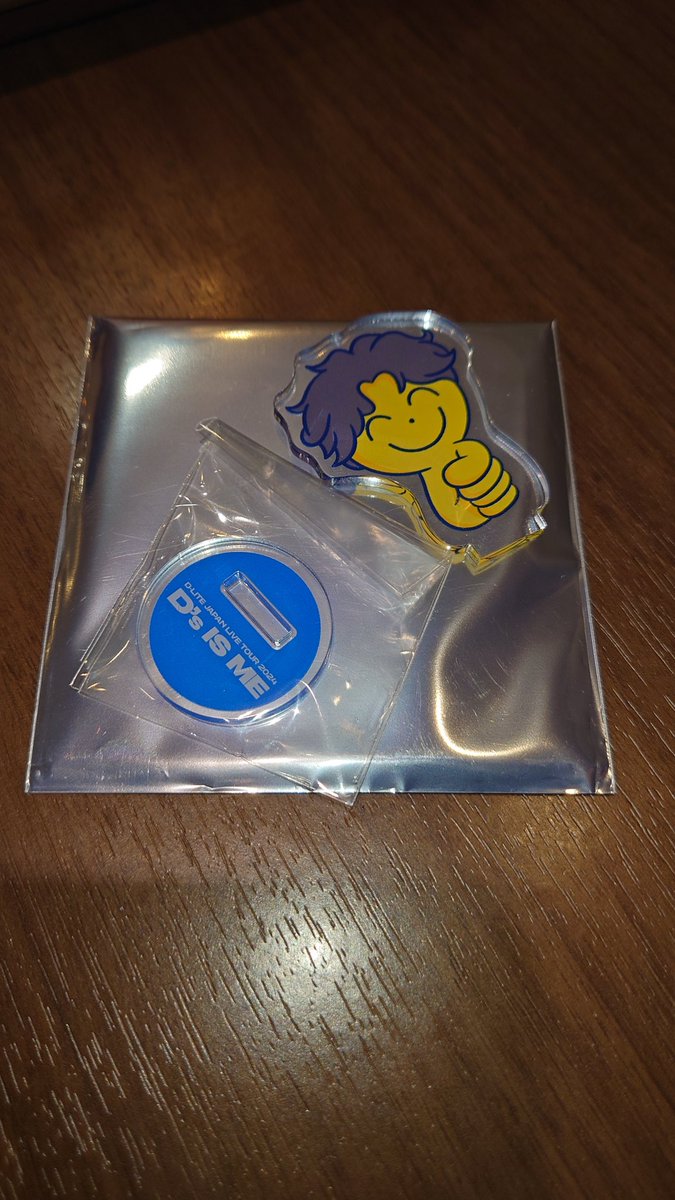 kd89426's tweet photo. 【拡散希望】
D-LITE JAPAN LIVE TOUR 2024"D's IS ME"
4/17(水)神戸
5/6(月)倉敷
5/24(金)大阪
上記会場でどなたかグッズの交換をしていただけませんでしょうか
よろしくお願いいたします🙇‍♀️
譲　アクスタ
　　タトゥーシール

求　アクリルヘアゴム黄
#BIGBANG #dlite #daesung #テソン https://t.co/nLcJbKc6ZM