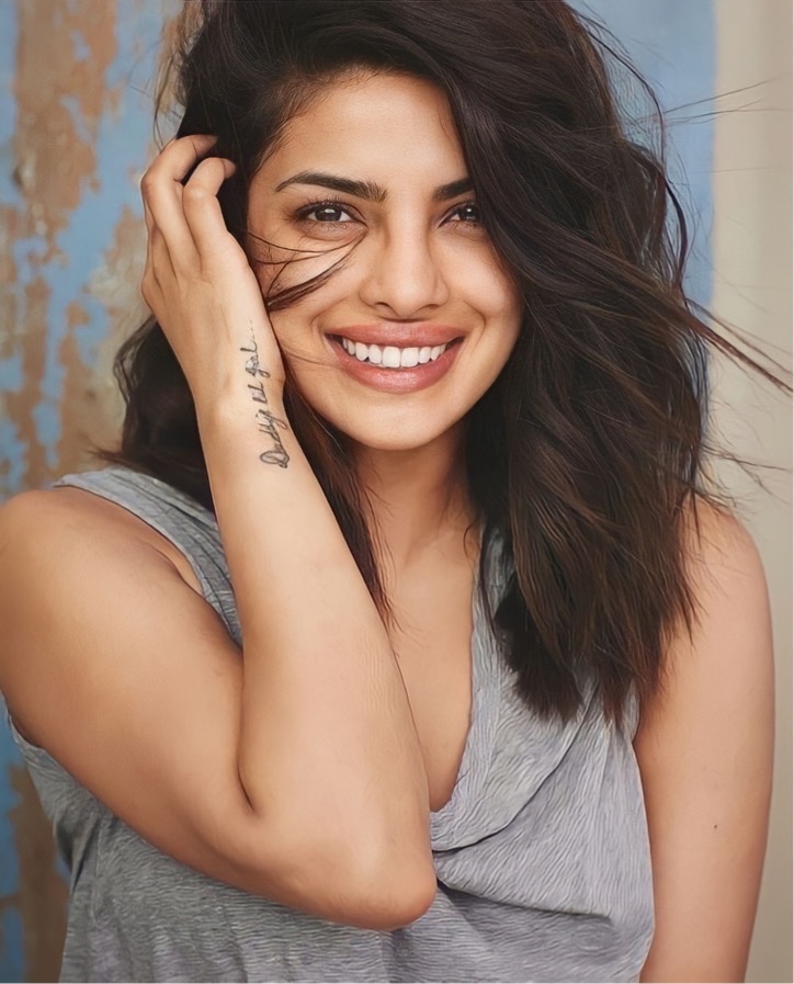 .<a href="/priyankachopra/">PRIYANKA</a> ♥️✨