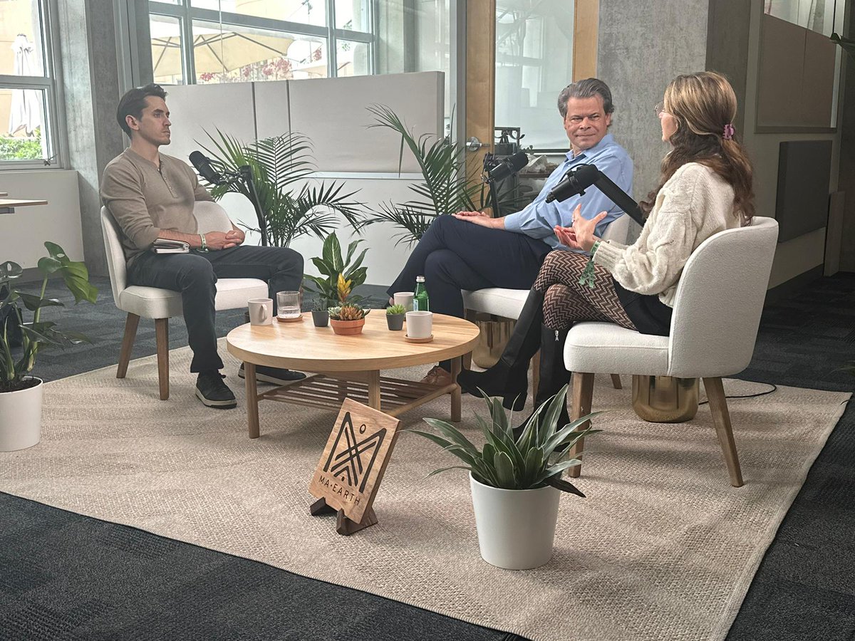 matthewmutual's tweet image. I just attended the @EarthCommons and @FundingCommons events in Berkeley, hosted by @protocollabs. It was packed with multi-disciplinary gigabrains, exploring frontier themes around the intersection of web3, climate, open source, and AI. We recorded several behind-the-scenes…