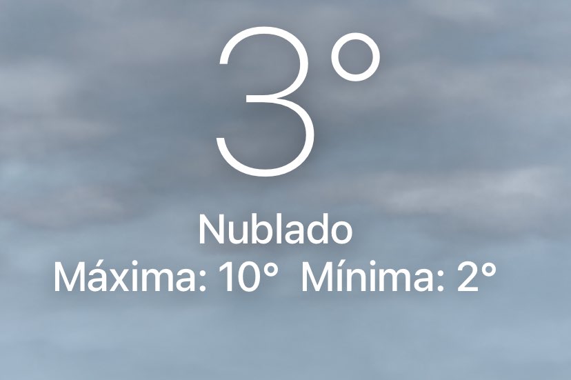 AndieNowak's tweet photo. Salimos vestidos como en el mas crudo invierno y estamos a mediados de abril…ayuda! https://t.co/tzy9AIJO5U