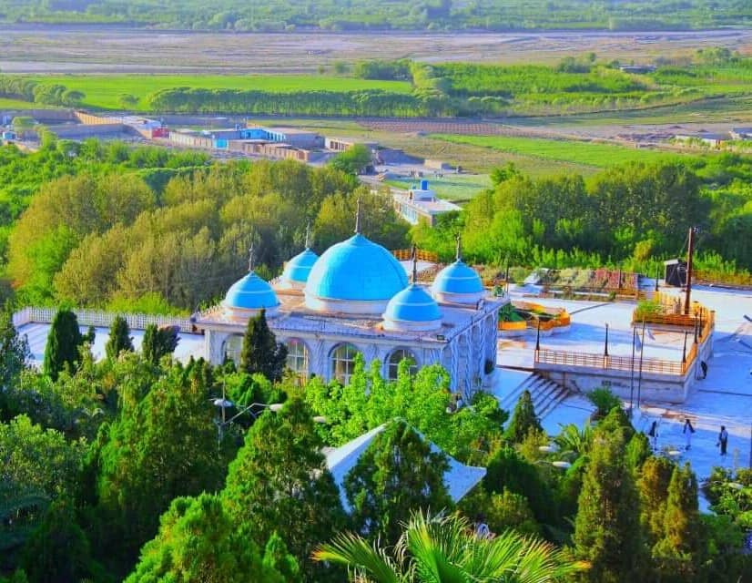 د کندهار ولایت ارغنداب ولسوالۍ بابا صاحب زیارت سیمه

#GreenAfghanistan