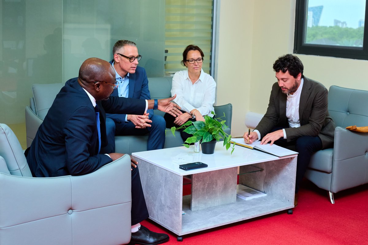 FloryOKANDJU's tweet photo. Exciting day at CCTTFA offices yesterday hosting our partner GIZ @GIZAfricanUnion joined by AfDB @AfDB_Group, EU delegation @EUinTZ , and TPSF @tpsftz for exploring Transport Infrastructure developments along the Central Corridor. CCTTFA is eager for deeper partnerships ahead! https://t.co/ZTexc2FLol