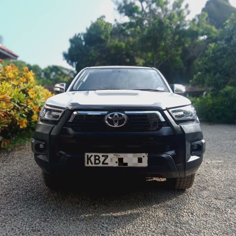 Still taking offers!! Rt Widely my client is on your TL.
2014 TOYOTA HILUX 
Facelifted to 2019
Regs KBZ
Locally assembled 
Manual Transmission 
3000cc Diesel 1KD engine 
Mileage:213,000Km
Location: Malindi(can be delivered to Nairobi)

Price:2,400,000KES(o.n.o)

0757100369