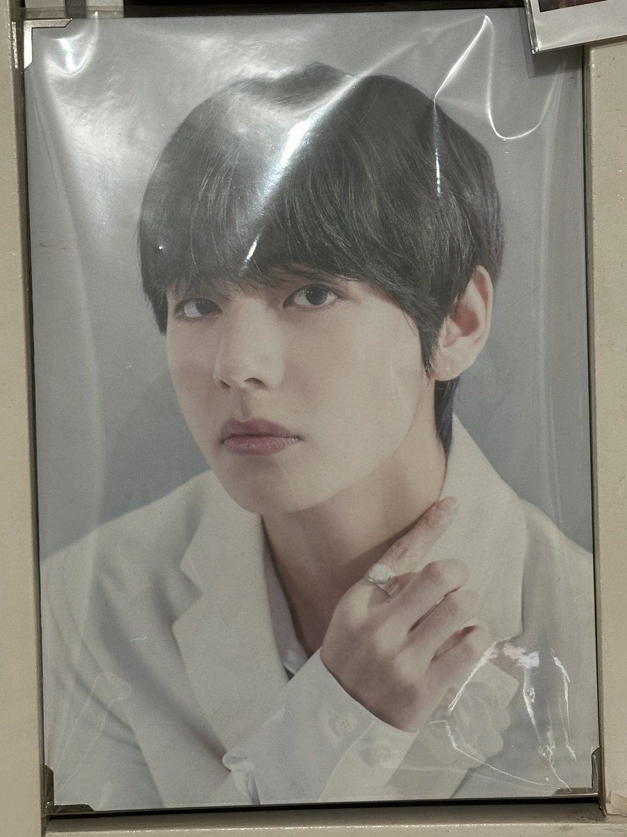 875things's tweet photo. wts lfb ph #875thingsonhand

V bang bang con premium photo
Php 250

♡ still in it’s original plastic

reply mine or dm me!

🏷 sale bbc taehyung pp prepo https://t.co/kdIYby69Z7