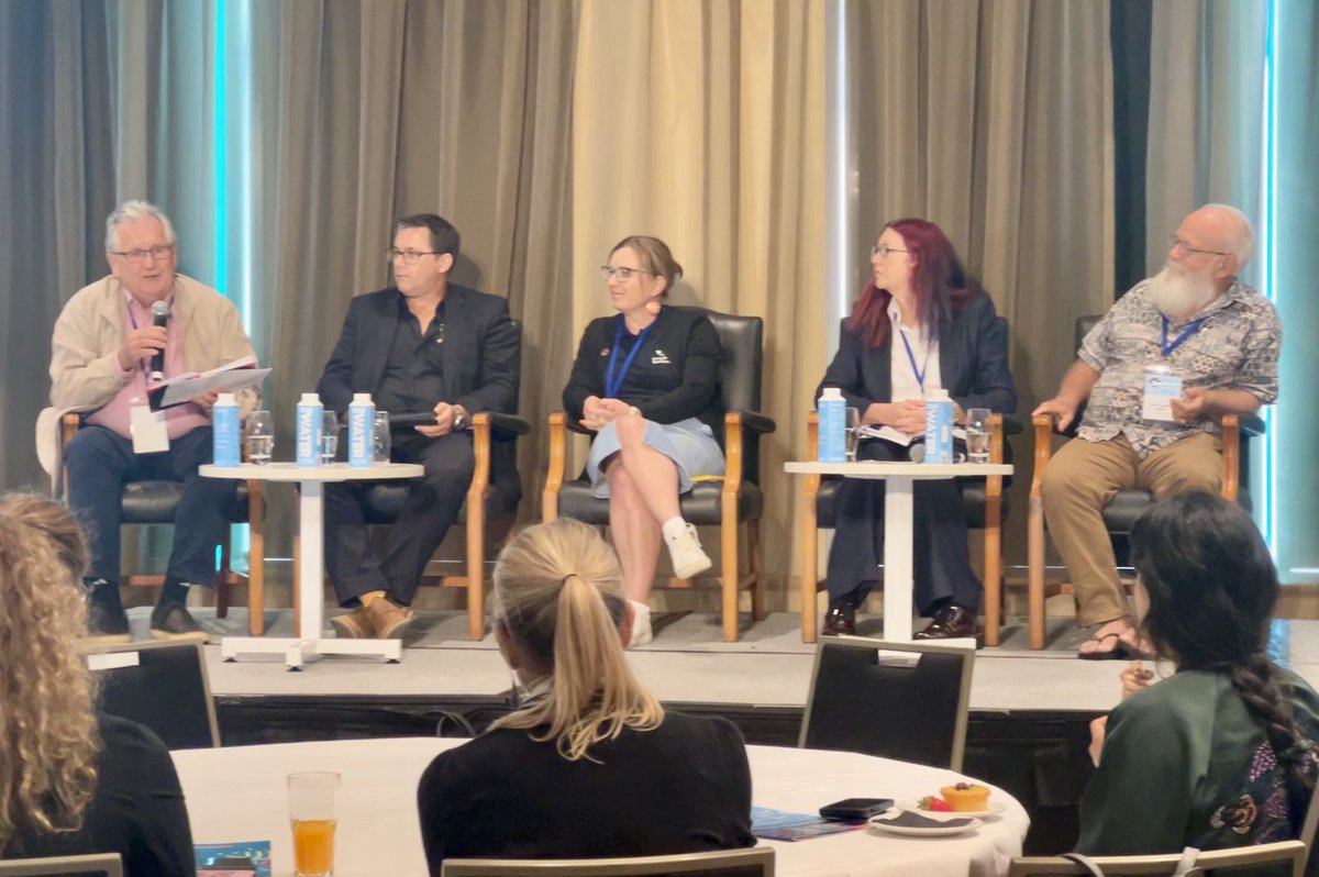 Dr Renata Ferrari tweet media