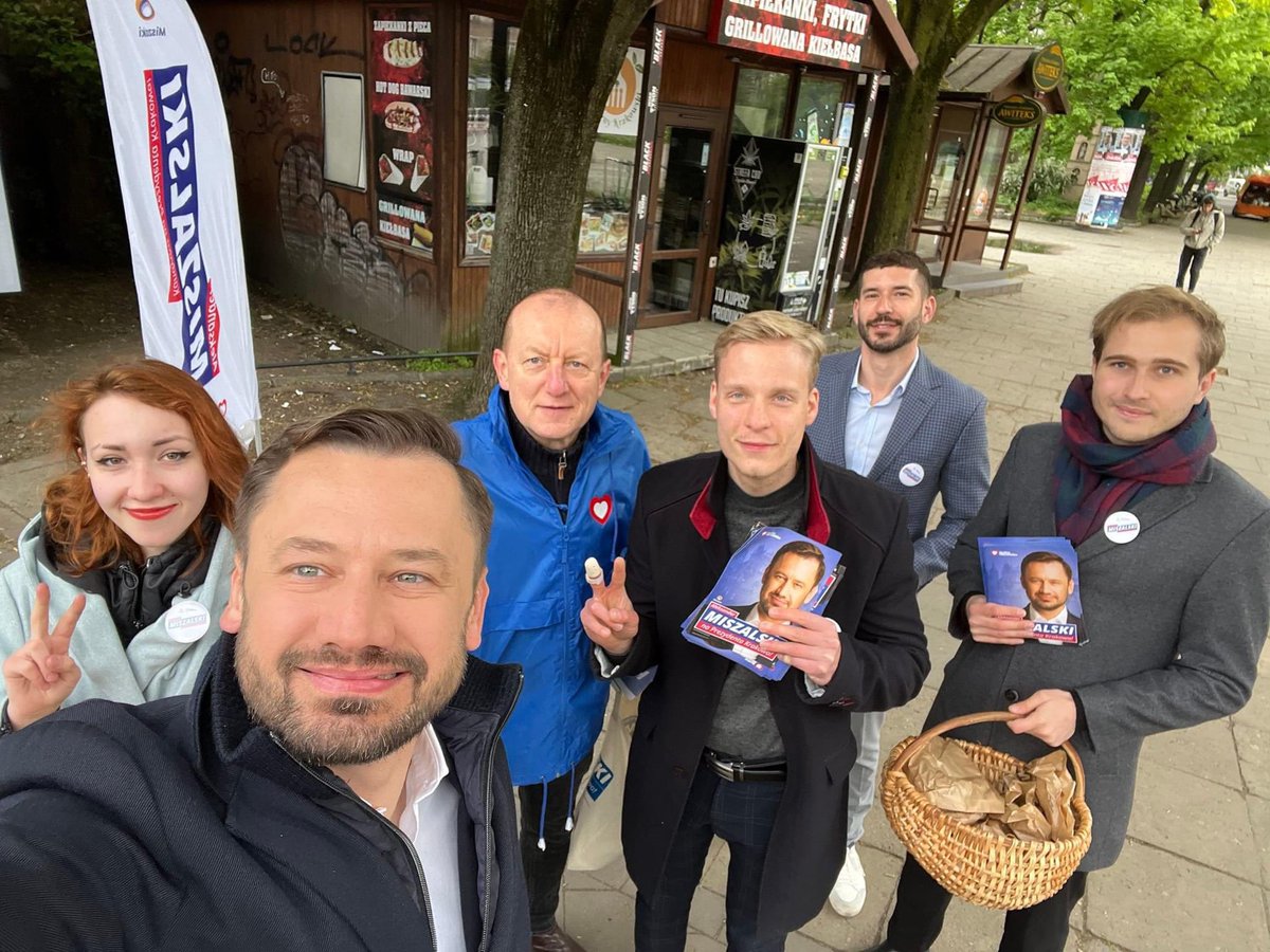 Dzień dobry Kraków! Dzisiejszy pracowity dzień zaczynam na Placu Inwalidów✌🏻 #PrezydentMiszalski #zSercemDlaKrakowa