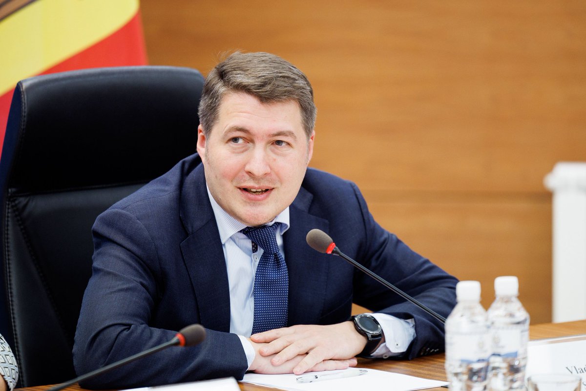 MoldovaMFA's tweet photo. State Secretary Vladimir Cuc talked with the representatives of the working group of #COEST, who are undertaking a documentary visit in 🇲🇩. 

The 🇲🇩-🇪🇺 political dialogue was discussed in detail. https://t.co/omBXEWkWgD