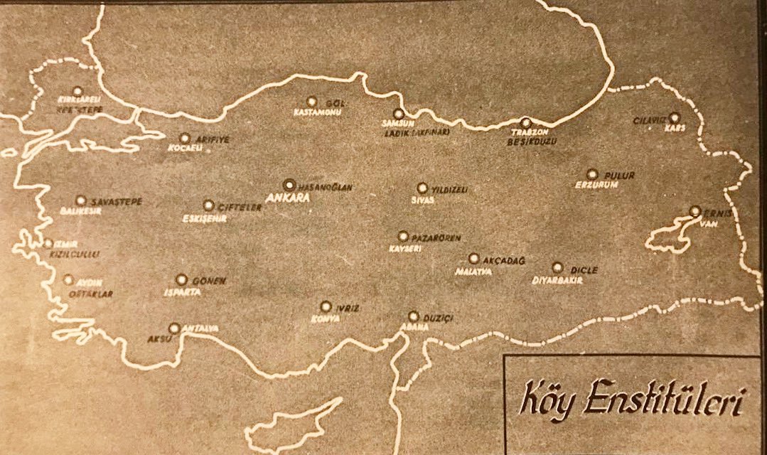 Köy Enstitüleri’nin neden kapatıldığı sorusunun yanıtı bu haritada. Bilginin, üretimin ışığı Anadolu’nun her köşesine yayılmış. Emperyalizmin böyle bir ülkeyi din tüccarlarıyla sömürmesi olanaksızdır! Kuruluş yıldönümünde Köy Enstitüleri’ne emeği geçenlere saygıyla. #köyenstitüsü