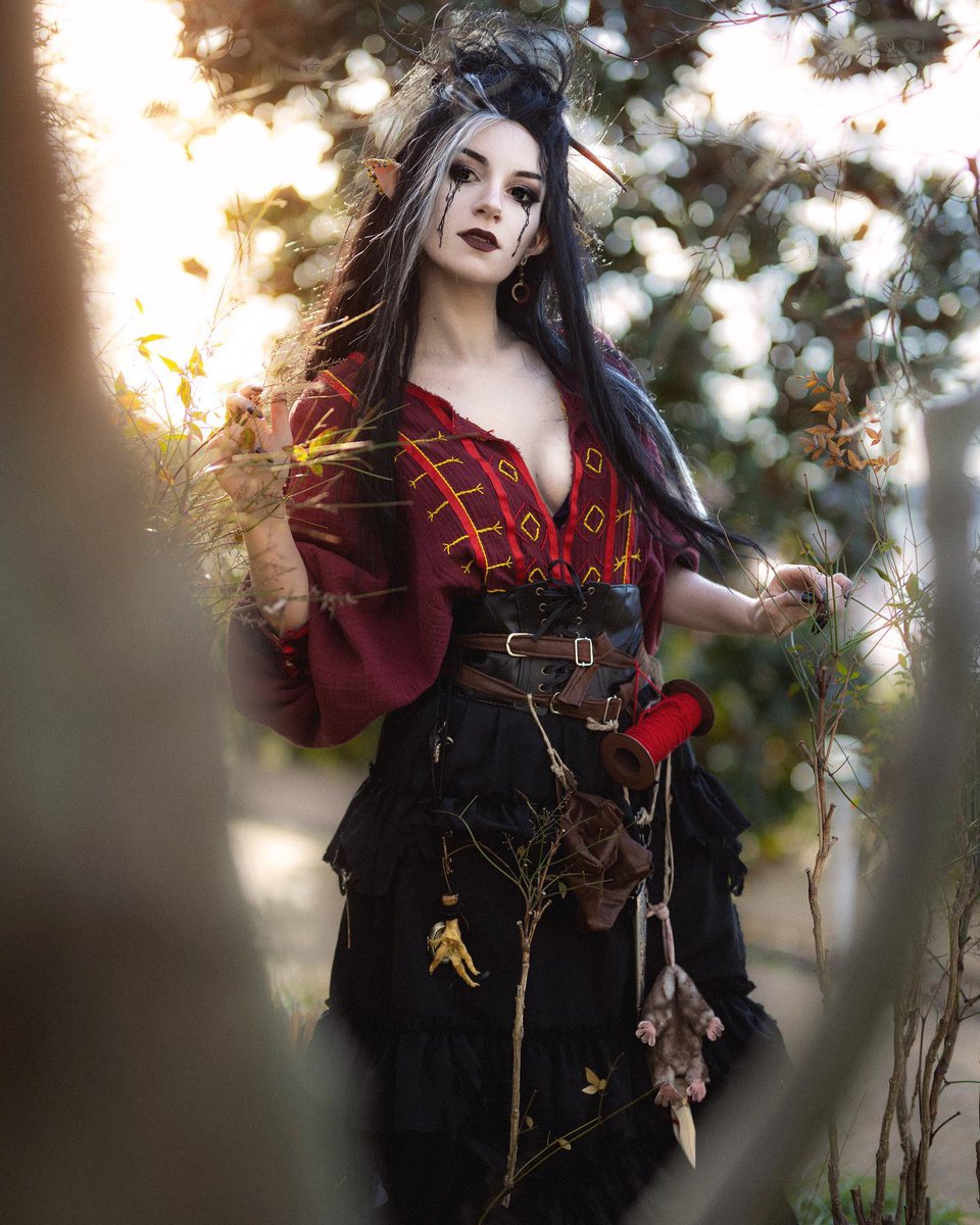 MandyChio19795's tweet photo. ��Laudna�� 
Is it Thursday yet???
.
This year is going to be a lot of challenging myself with cosplay builds! I know it’s going to be a lot of work along with trials and errors but it always feels rewarding to me to make my cosplays because I get to https://t.co/wpA5mxMh1K