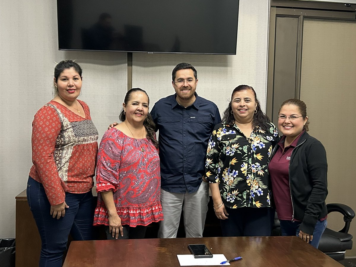 Hoy sostuvimos una reunión de trabajo y acercamiento con el Secretario de Salud, el Dr. Cuitlahuac González Galindo. #Salud, #gremio, #atención
