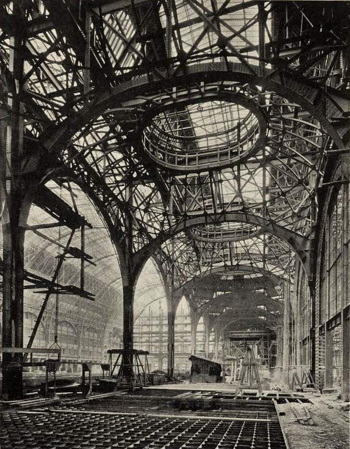 The Gare d’Orsay under construction, Paris... #architecture #arquitectura #interior #construction