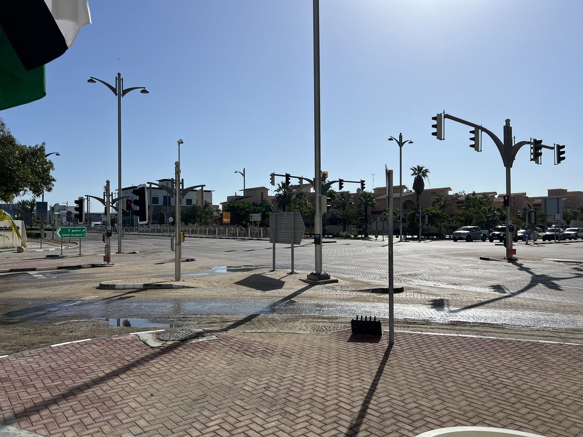 So… we’ve survived the heaviest rain in Dubai for 75 years… great adventure. The news are saying it could even be some rains today but it doesn’t look like. Hope not raining today!
Now let’s go back to work and fight for crypto and Kanga!
Last two photos: find a difference…