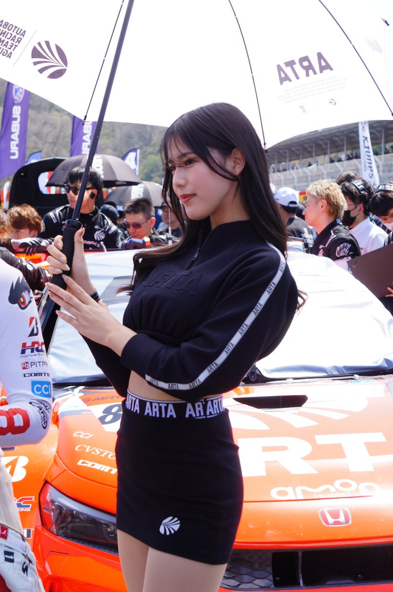 #スーパーGT2024 
#岡山国際サーキット
#AUTOBACS
#2024ARTAGALS
#真木しおり (@MakiSiori)

はっ！！😲💦

よく見たらマッキー、ギョーザポーズしてくれてる🤭👌🥟

ありがとね😌👋