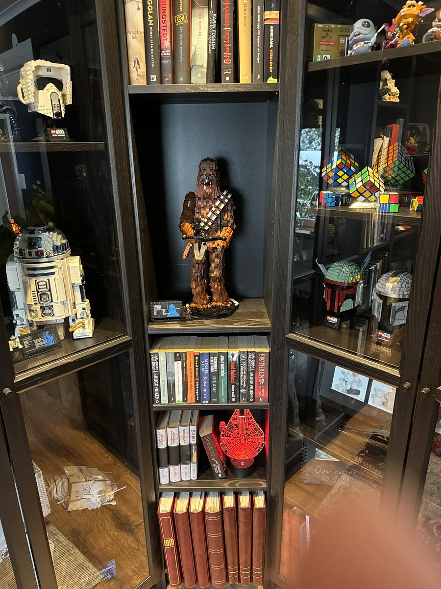 korvbussen's tweet photo. @HappyKrakenX @VadersOrder @starwars Showing u some future options ;P https://t.co/K5cHeONlLO