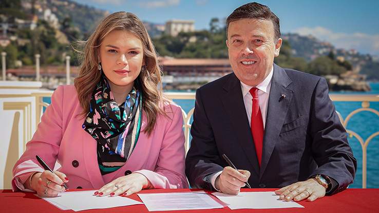 GazettedeMonaco's tweet photo. #besafemonaco 🤝 La Société des Bains de Mer finance un poste de chauffeur pour Be Safe 🚗
Lire l'article 👉 https://t.co/RIFX3CcUlN
@MonteCarloSBM #chauffeur #navette https://t.co/9w7A2h40Rv