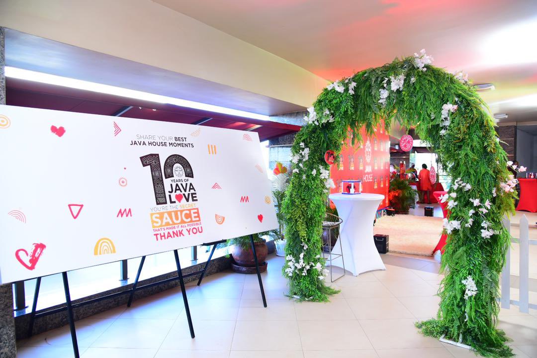 Rachealkyy's tweet image. Today Java House which is a leading casual dining brand in Uganda, is proud to commemorate its 10th anniversary, marking a decade of cherished memories, shared experiences, and unwavering commitment to its guests.

#JAVAAt10 
 #JAVALove
