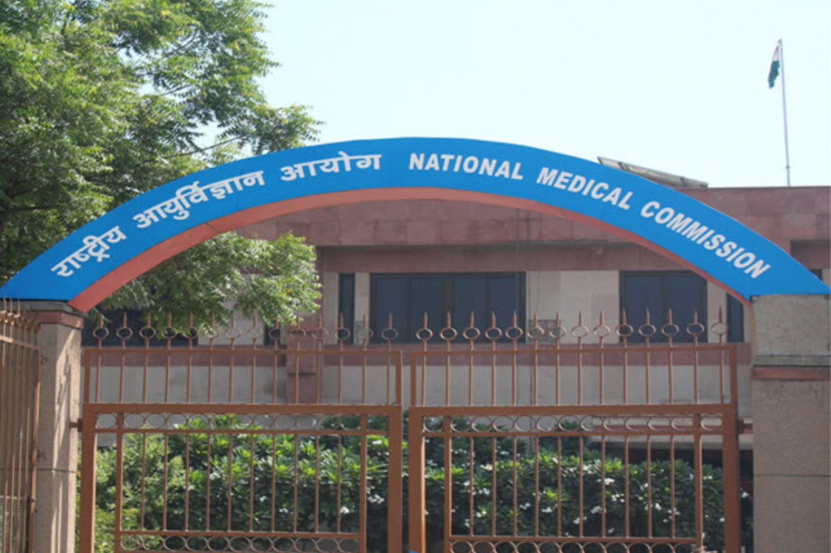 docthub's tweet photo. Medical colleges to submit stipend details paid to UG & PG students
Read More: https://t.co/ZKbuWsBa1D
At https://t.co/jHBiJFxt0R
#docthub #Medicalcolleges #nmc #SupremeCourt #medicalstudent #MedicalStudents #stipends #Students #ugstudent #pgstudent https://t.co/WuyTfwVFB1