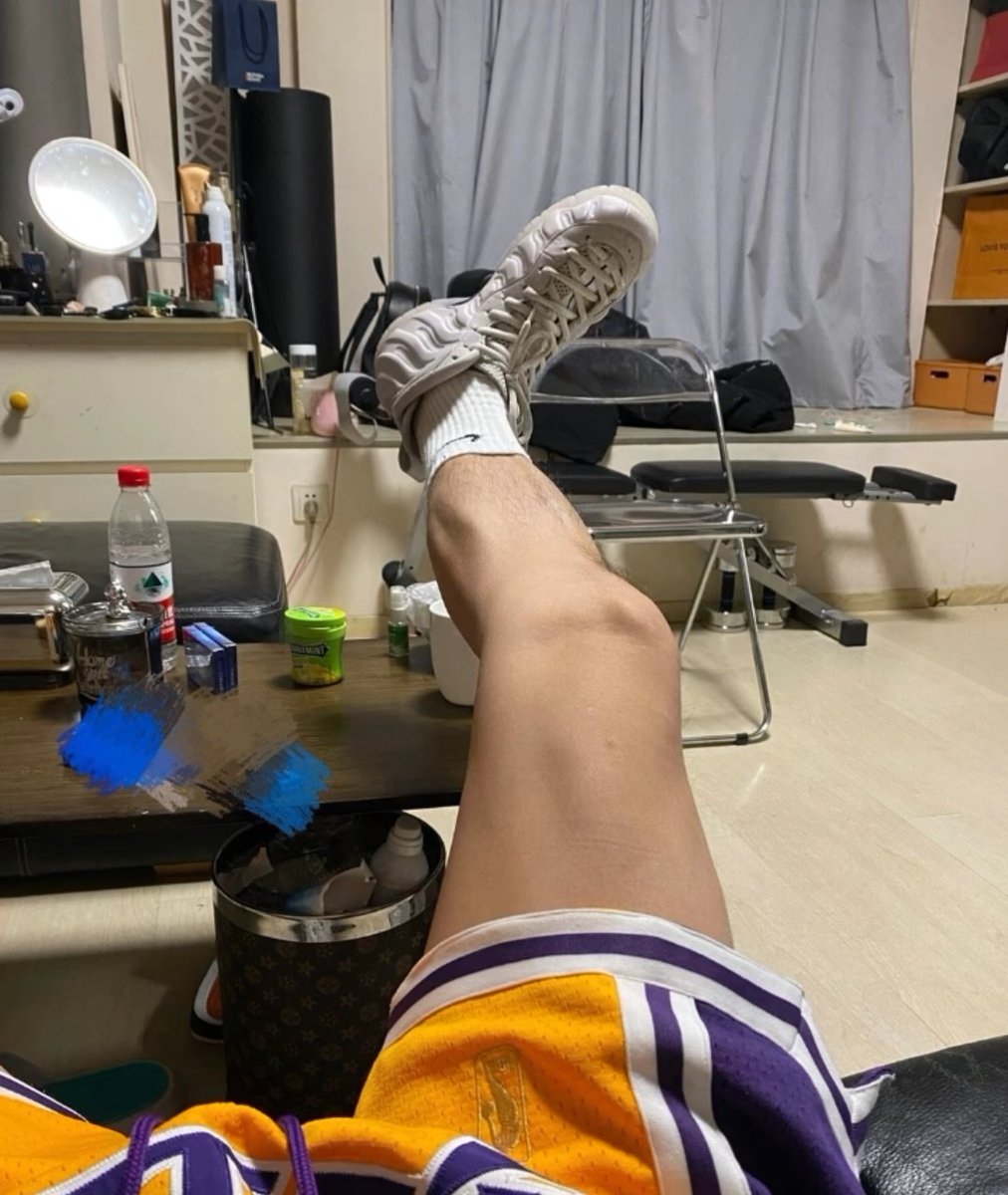 爸爸就在这里，自己坐上来然后给爹使劲摇