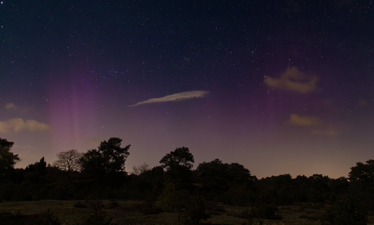 #Noorderlicht afgelopen nacht, om 0.22 uur bij Kootwijk. Het was 2x  actief: rond half elf en kwart over twaalf
<a href="/weermanrobert/">➡️ Robert de Vries</a>
<a href="/Weerplaza/">Weerplaza.nl</a>
<a href="/BuienRadarNL/">Buienradar</a>
<a href="/WNLVandaag/">WNL Vandaag</a>
<a href="/StormchaserNL/">Wouter van Bernebeek</a>
<a href="/WilliamHuizinga/">William Huizinga</a>
@weermanreinier
@talpaweer