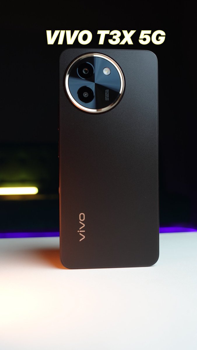 stufflistings's tweet photo. Q1. What is the name of the red colour variant of the #vivoT3x 5G?
A. Crimson Bliss
B. Celestial Green
C. Dark Blue
D. Deep Yellow
#vivoT3x 5G #GetSetTurbo #winvivoT3x https://t.co/zP4iGrxWaQ