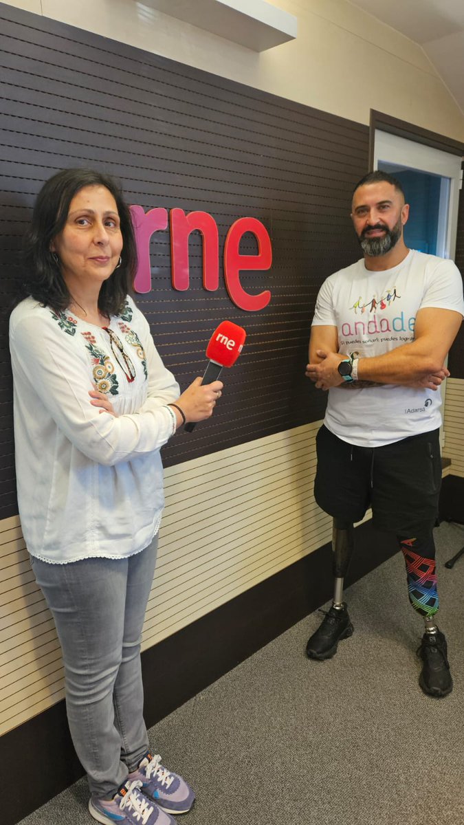 JuliaNoriega13's tweet photo. 👗II Desfile solidario Modas La Ele a favor de @Andade_Espana 

📌 1 de junio, Mérida

Participan 15 mujeres, muchas amputadas🦿 

Objetivo: visibilizar y concienciar sobre las amputaciones🦾 

🎤 @joseonight "Le puede pasar a cualquiera, un accidente, una bacteria

📻 @RTVE_Ext https://t.co/F3vLs0rYSt